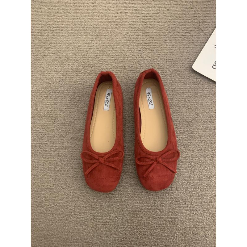 Gentle ballet ladyshoes flat shoes French retro soft sole silver new Chinese red single shoes spring small fragrant wind women's shoes