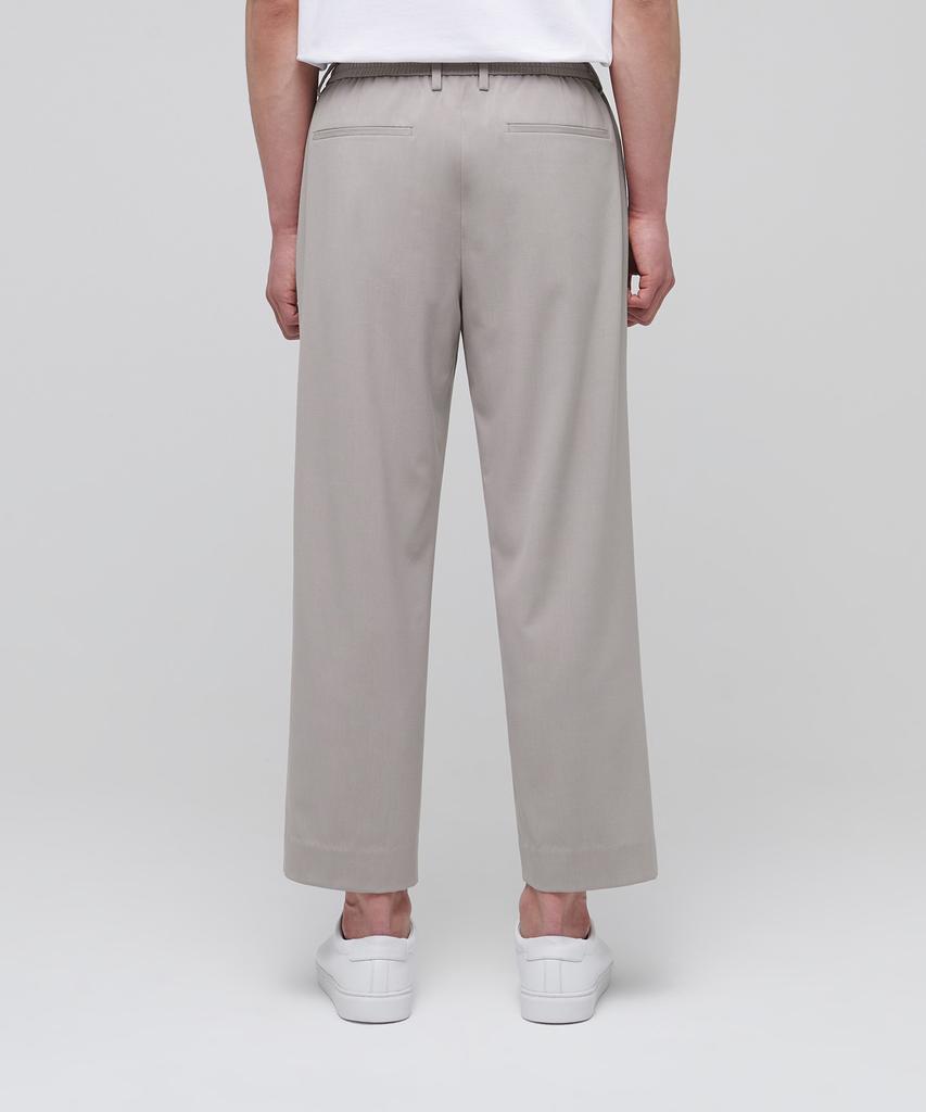 Musinsa Standard Lightweight Wide Drawstring Banded Crop Slacks [Light Beige]