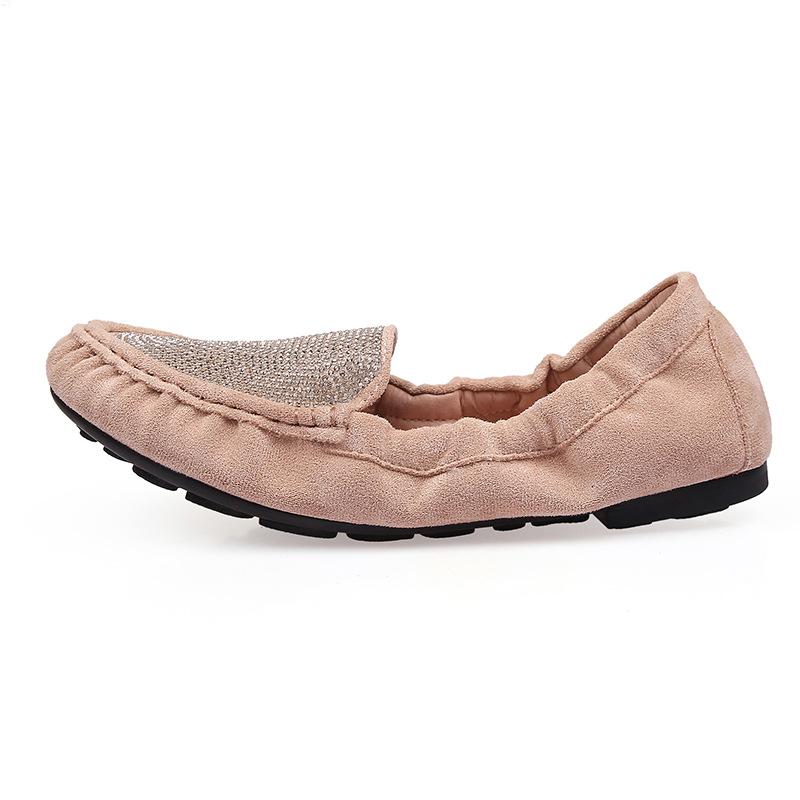 Nuova scarpa singola alla moda con fondo piatto e taglio basso in pelle scamosciata