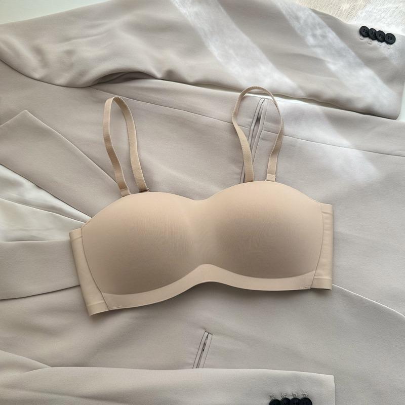 

Strapless underwear does not fall off, women s summer thin small breasts gather a piece of tube top, anti-light, no steel ring bra xl code (recommended 80c/85a/85b)