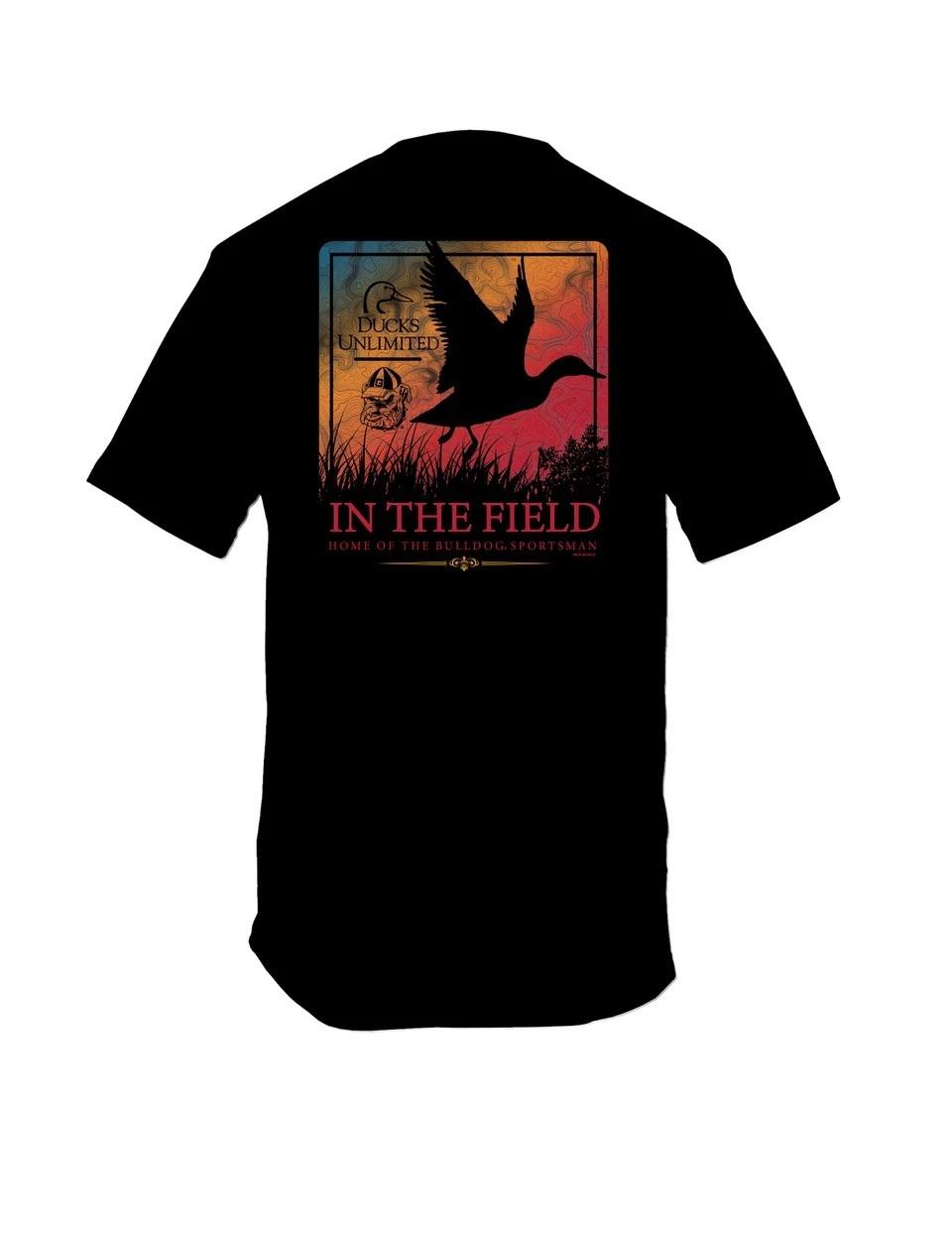 

New World Graphics Mens UGA Football Graphic T-Shirt - Sunset Duck In The Field 2XL