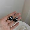 Retro Black Xiaoxiangfeng Stud Earrings Women's Fashion Elegance Temperament High-end Earrings Bow Love Versatile Earrings