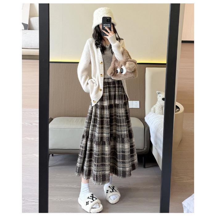 Women's High Waist Retro Plaid Skirt - Autumn/Winter 2026 Mid-Length Slimming and Trendy