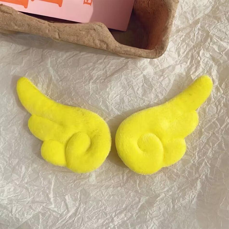 1 Pair Small Angel Wings Brooch Fluffy Plush Y2K Japanese Sweet Clothes Decor Bag Pin Cute Accessory