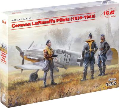 ICM WWII German Air Force Pilot Set Plastic Model Kit 32101 1/32 (1939-1945)