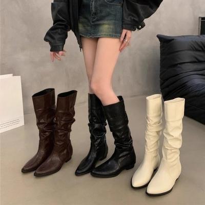 New Style Shoes: Autumn and Winter Boots, Women's Insole Height-increasing High Boots, Square Toe Versatile Boots
