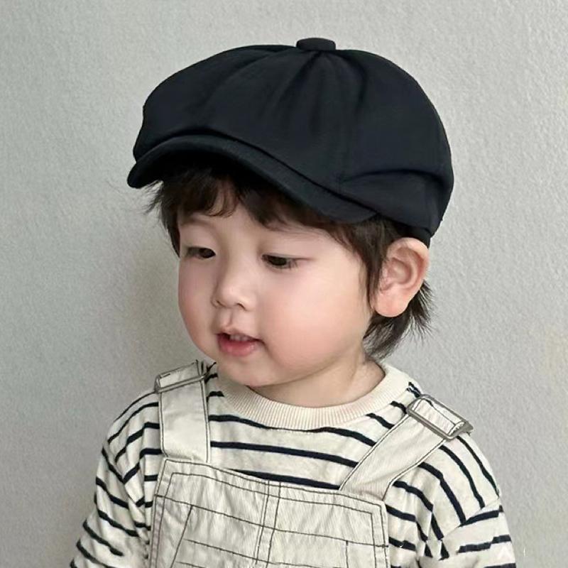 Moda Çocuk Bere Şapka Düz Renk İşlemeli Harf Bebek Newsboy Şapka Günlük Erkek Kız Güneşlik İleri Şapka