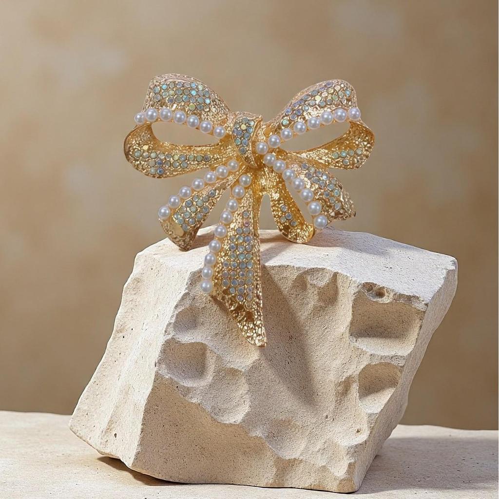 Vintage Alloy Pearl Bow Brooch - Women's Fashion Jewelry Pin for Suits and Coats