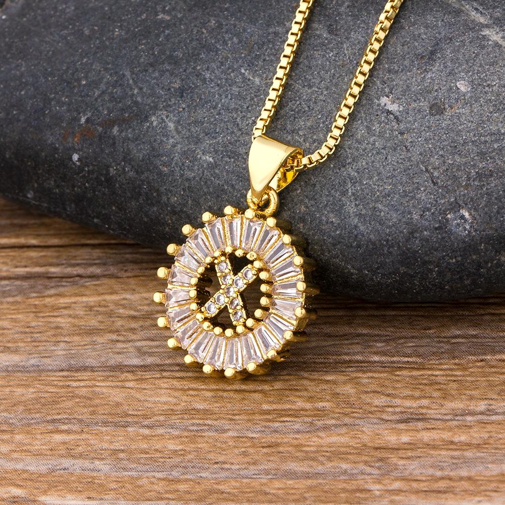 A piece of A-Z letters elegant and beautiful pendant necklace suitable for women men's initials fashionable versatile jewelry accessories