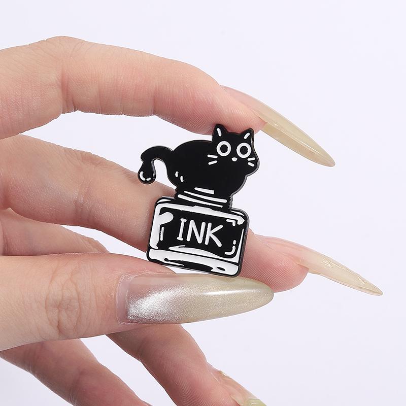 Gothic Punk Luna Black Cat With Skull Enamel Pin Moon Phases Witchy Halloween Brooches Lapel Badge Jewelry Gifts For Friends
