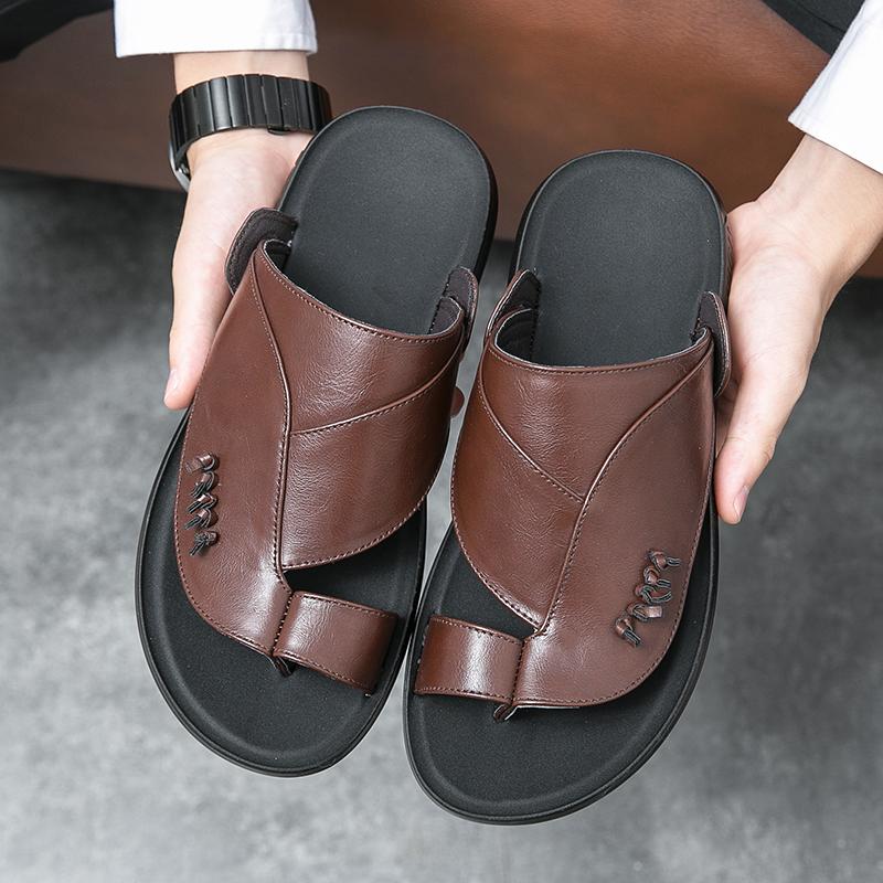 Fashion Quality Comfortable Breathable Fashion Men One Piece Exposed Toe Design Casual Slippers Outdoor Non-slip Soft Leather Slippers
