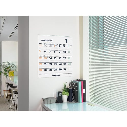 Innovator 2025 Calendar Wall Hanging L 31349006