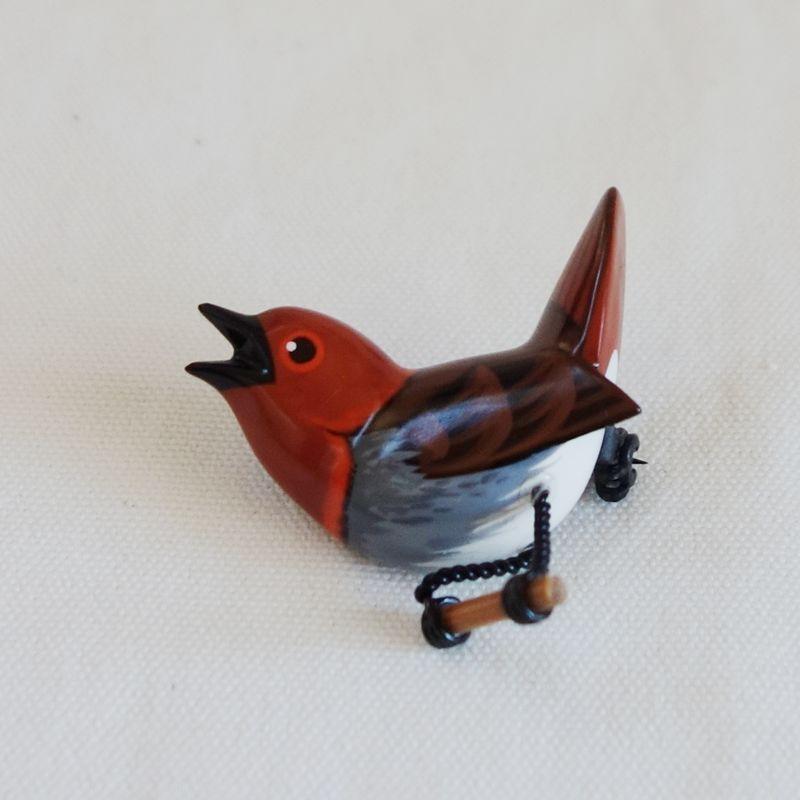 Used Wood carving brooch of wild birds, robin, lovebird, craft