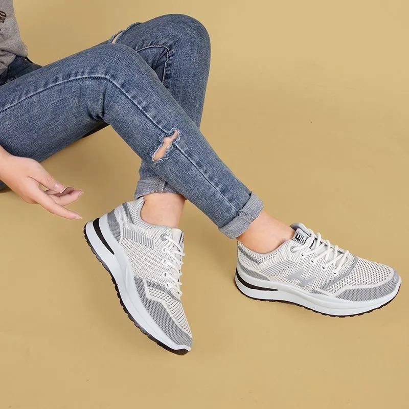 Women‘s Shoes Casual Sports Shoes Soft-Sole Breathable Slow-Running Shoes Walking Shoes Women‘s Trendy Shoes.