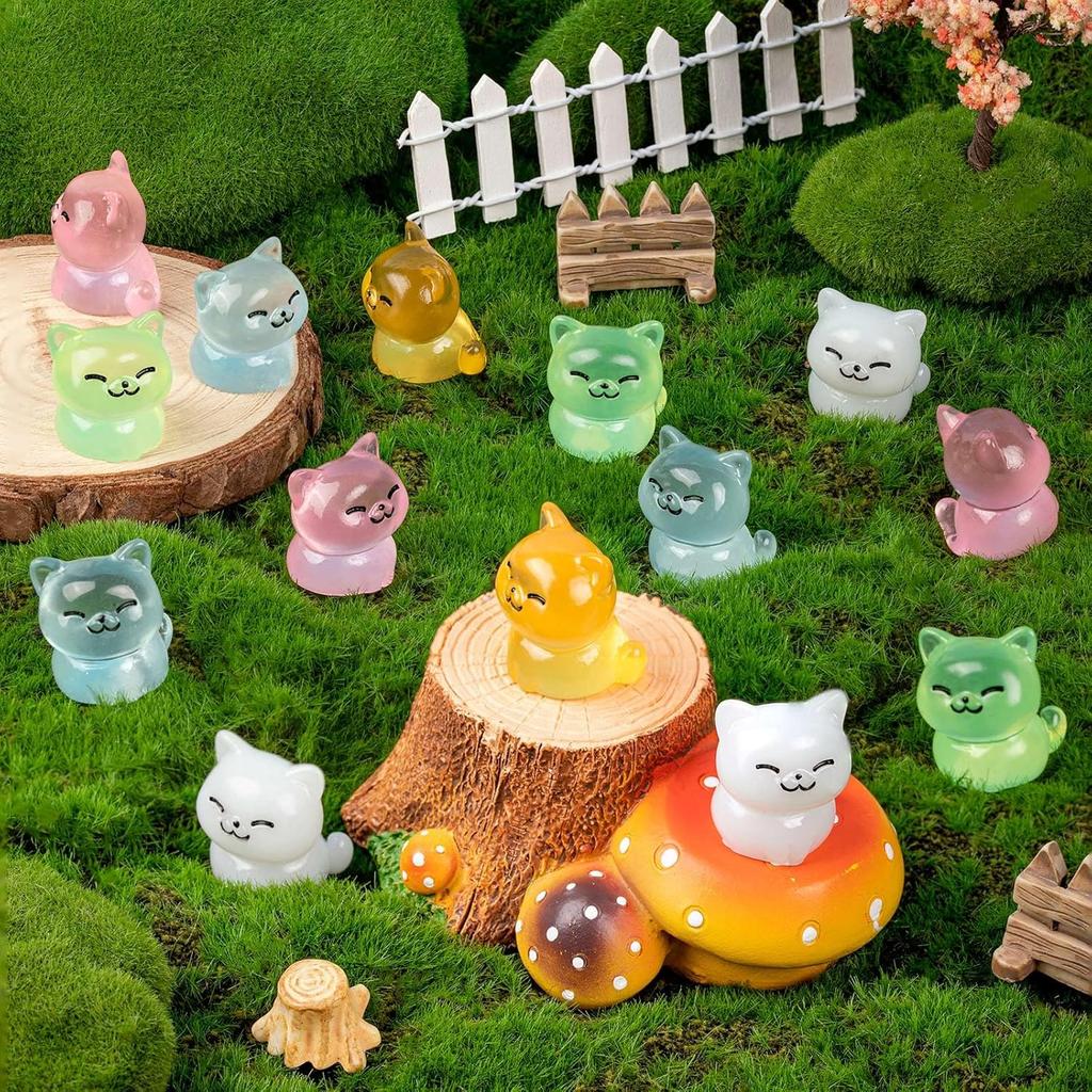 Non-Toxic 5/10Pcs Luminous Mini Resin Cat Figures Glow In The Dark Cats Animals Tiny Ornaments For Diy Fairy Garden Glass Container