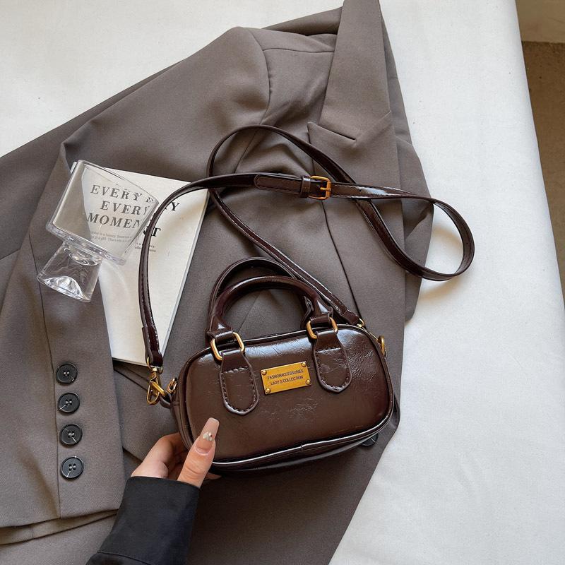 Premium retro small bag women's new autumn and winter versatile messenger bag portable small square bag