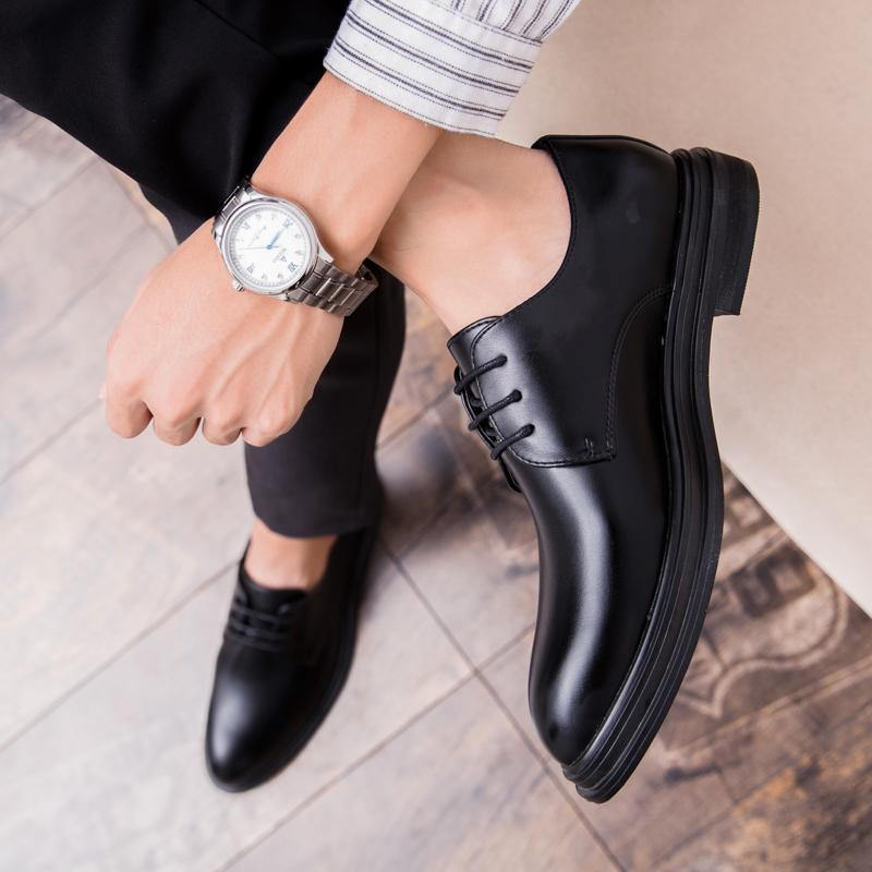 Man Classic Pointed Oxfords Shoes Moccasins Casual Leather Shoes High Quality Lace Up Mens Brogue Style Shoes Luxury Homme