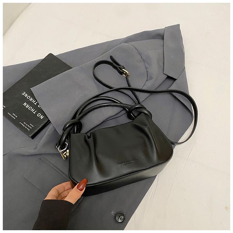 High-end Niche Bag Women's 2025 New Summer Versatile Messenger Bag Fashionable Portable Pleated Bucket Bag