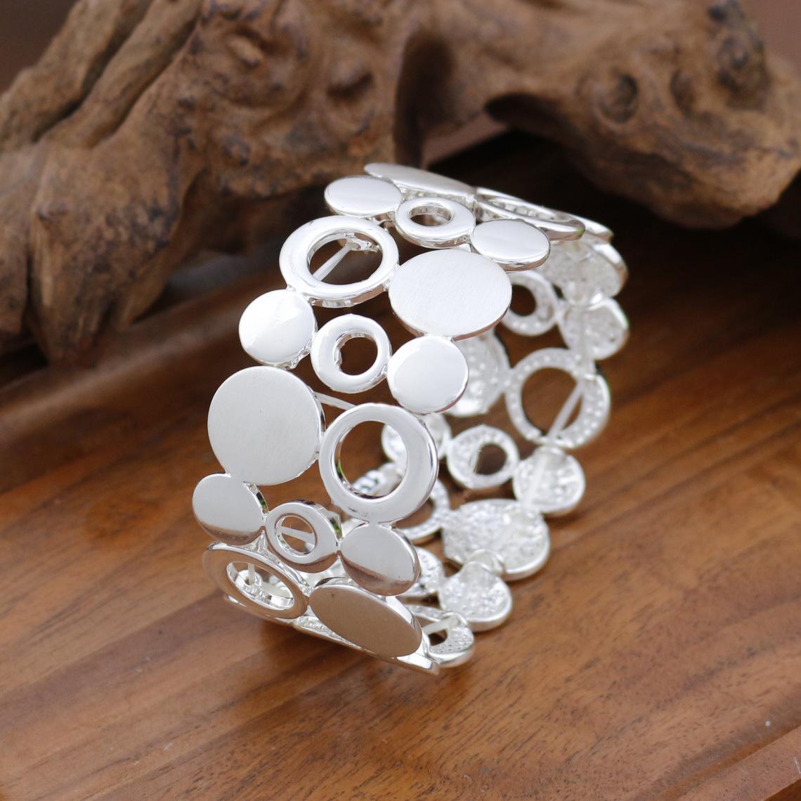 

Полый геометрический матовый круглый эластичный браслет женский преувеличенный дизайн браслет-кольцо