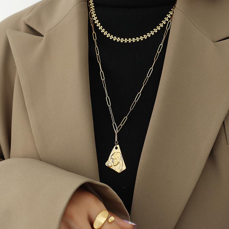 

Французьке барокове перлове намисто: Незвичайний портретний дизайн ланцюжка для светра з титанової сталі