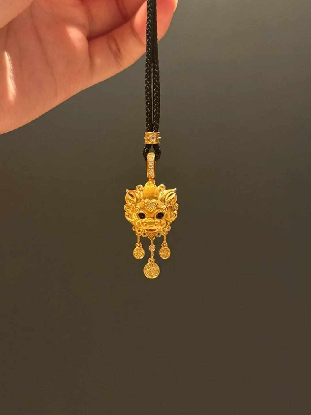 Retro National Style Yellow Lucky Small Chic Tassel Necklace Women s Chic Brushed Kylin Pendant Lanyard Sweater Chain
