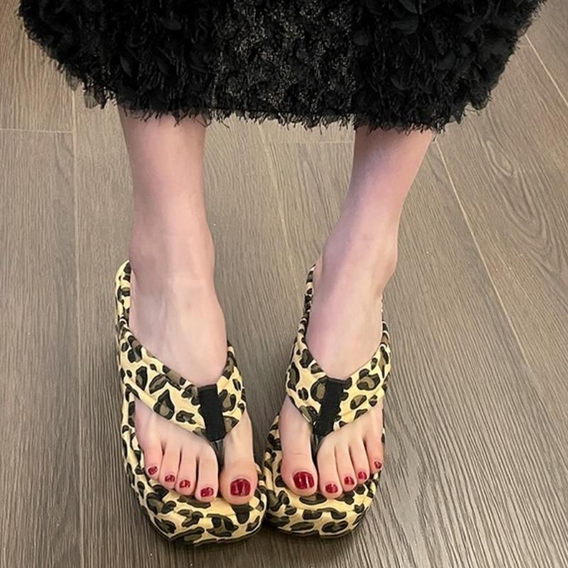 Fashion 2025 NEW Casual Slippers Womens Shoes Flip Flops Wedge Heel Women'S Summer New Thick Soled High Heeled Platform