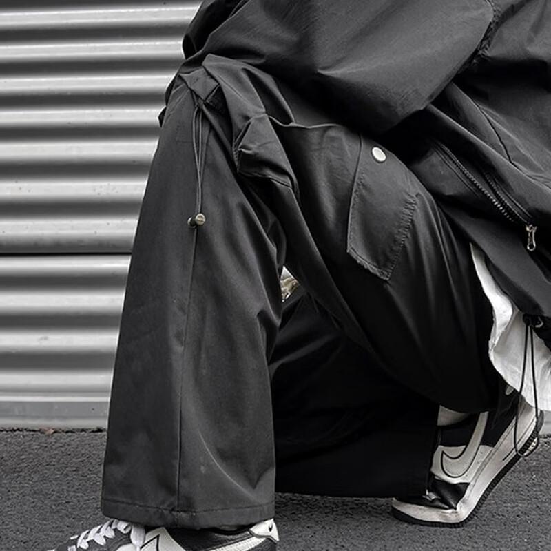 NASA MARVEL Men's Relaxed Fit Cargo Pants