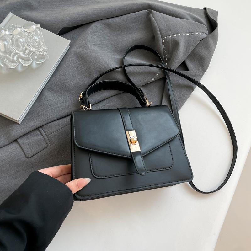 

New summer casual atmosphere urban commuting temperament trendy women s handbag shoulder messenger bag чёрный