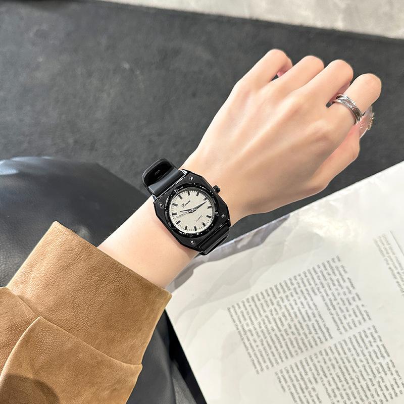 Square Large Dial, Silicone Tape Watch, Simple Sense, Versatile Fashion Trend, Student Watch, Advanced Sense
