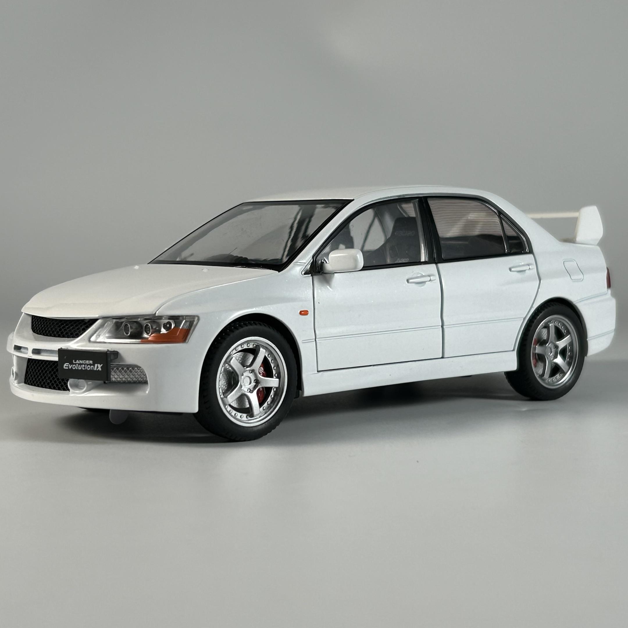 

JDM 1:24 Mitsubish Lancer Evolution EVO9 compact car Alloy Metal Diecast Model Car Sound & Light Pull Back Collection Hobby Gift белый
