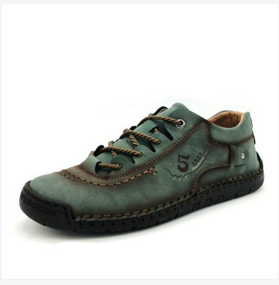 Men's Casual Leather Shoes: Large Sizes 45-48, Youthful Korean Style for Summer, Spring, and Autumn.