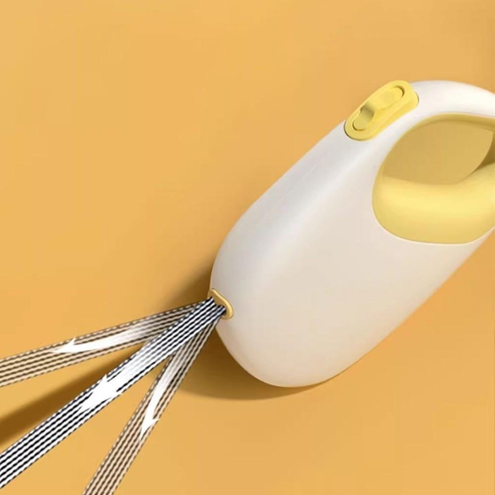 Flexible Dog Walking Leash Anti-Escape Mechanism Nylon Retractable Dog Leash 5m Length Portable Design