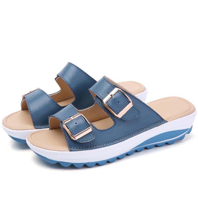New Summer Casual Outdoor Slippers Flat-soled Women's Beach Shoes Genuine Leather Sandals Women's Large-size Sandals