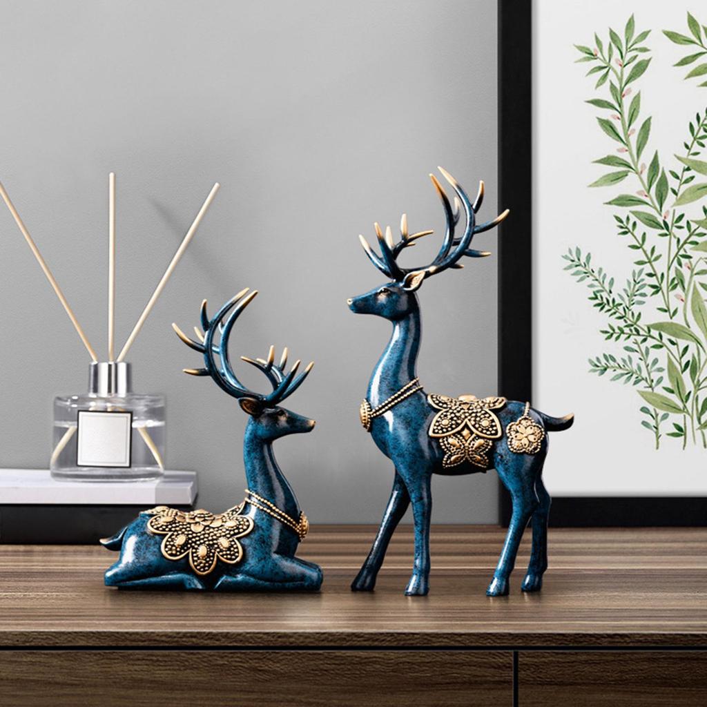 2 Deer Figurines Reindeer Sculptures Art Works Ornament Souvenirs Tabletop Elk Statues for