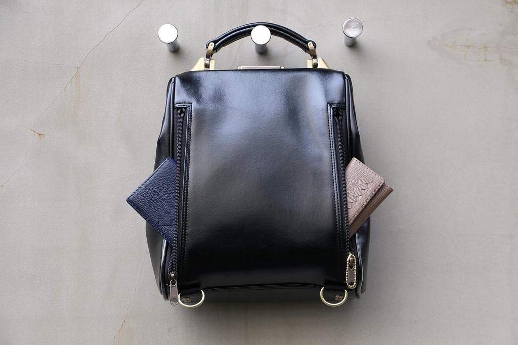 Y60 Dulles Shoulder Vertical XS Leather [Yota] Bag, Bag, Bag, Lightweight, (Camel) (Black (Synthetic Handle))