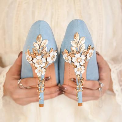 High End Metalen Bloem Hoge Hakken Nieuwe Europese Amerikaanse Mode Luxe Sexy Puntige Dames Schoenen Banket Feest Casual Schoenen