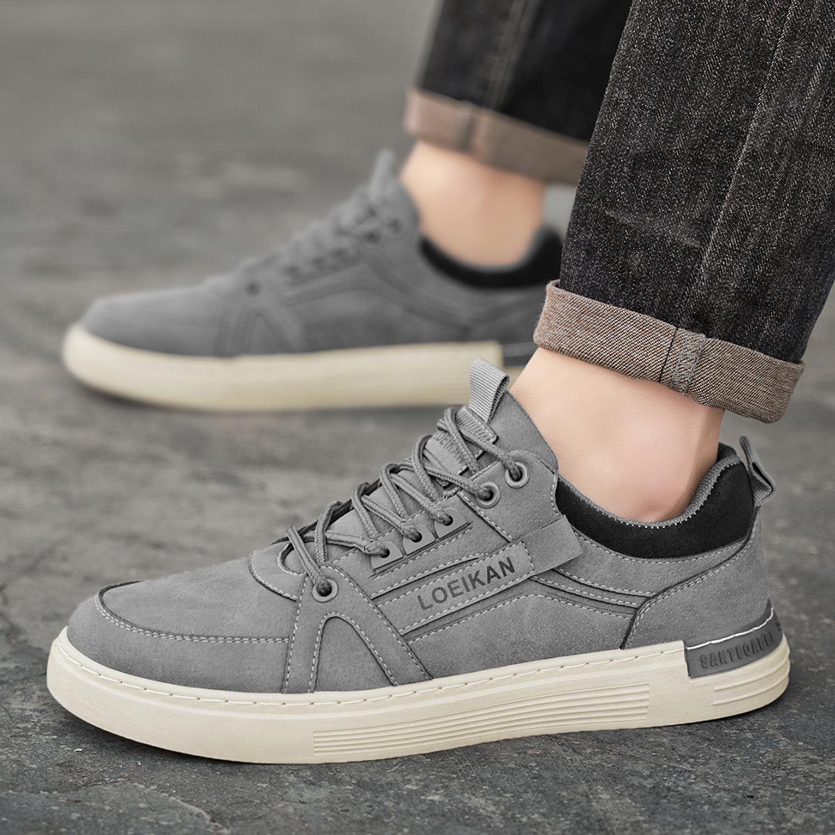 

Модная мужская повседневная обувь Замшевая обувь Противоскользящая для ходьбы Модная спортивная обувь Повседневная удобная Многофункциональная джинсовая обувь Размер 47 48 42