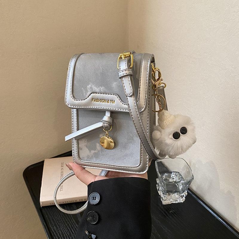 Small bag women's spring and summer new fashion messenger bag niche mobile phone bag