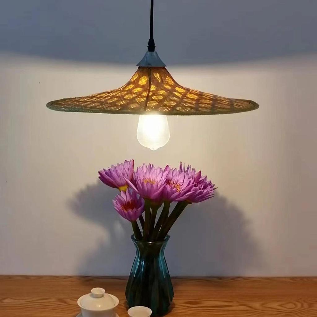 Retro Chinese Bamboo Pendant Light: Nostalgic Straw Hat Design for Hot Pot and Local Cuisine Restaurants