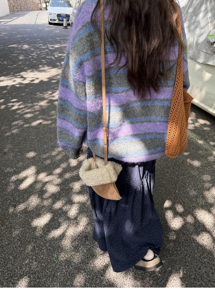 Women's Korean Retro Striped Knit Top - Soft & Versatile for Autumn/Winter 2026