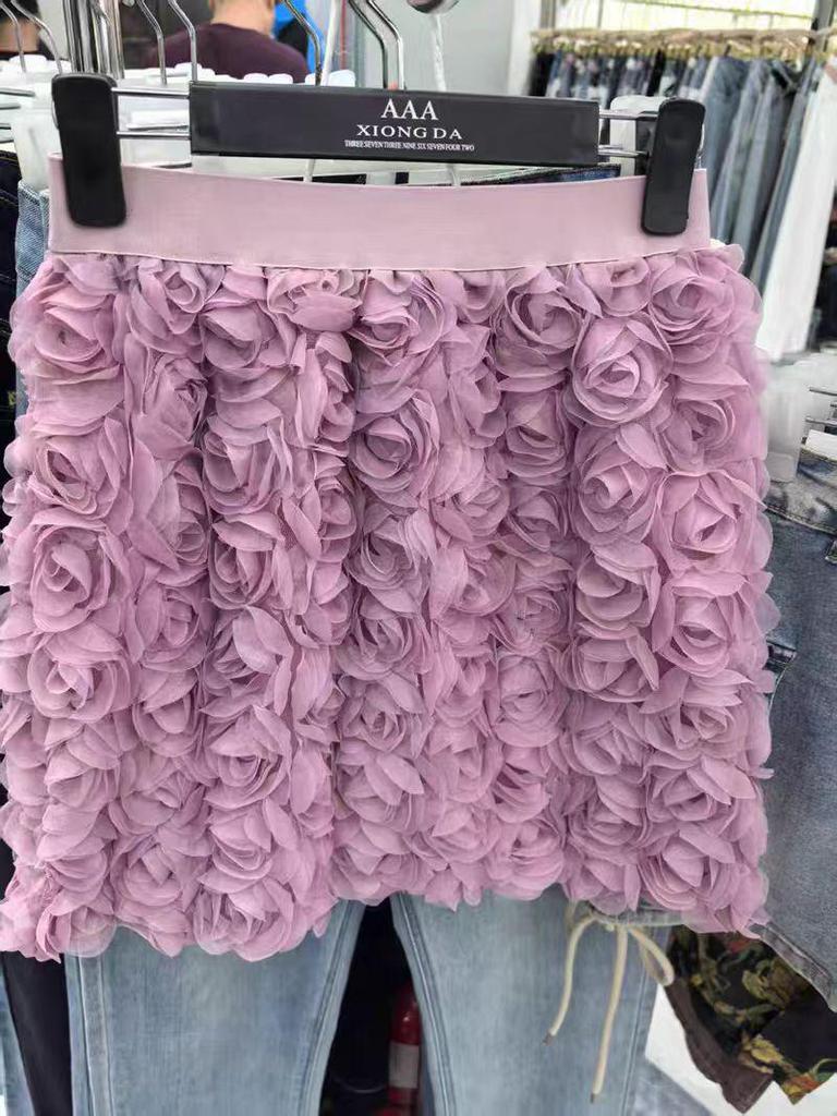 Damen Europäischer & Amerikanischer 3D-Rosen A-Linien-Rock: Eleganten Schlankmachenden Kurzen Rock