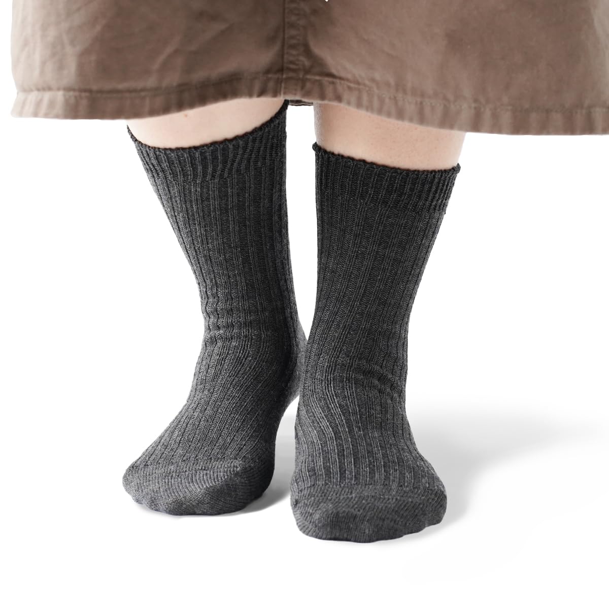 

[Kinuyo] Socks Wool Silk Socks You ll Want to Wear Every Day Wool x Silk Women s Large Size Men s Cold-Resistant Warm Socks 24.5~27.5cm Black