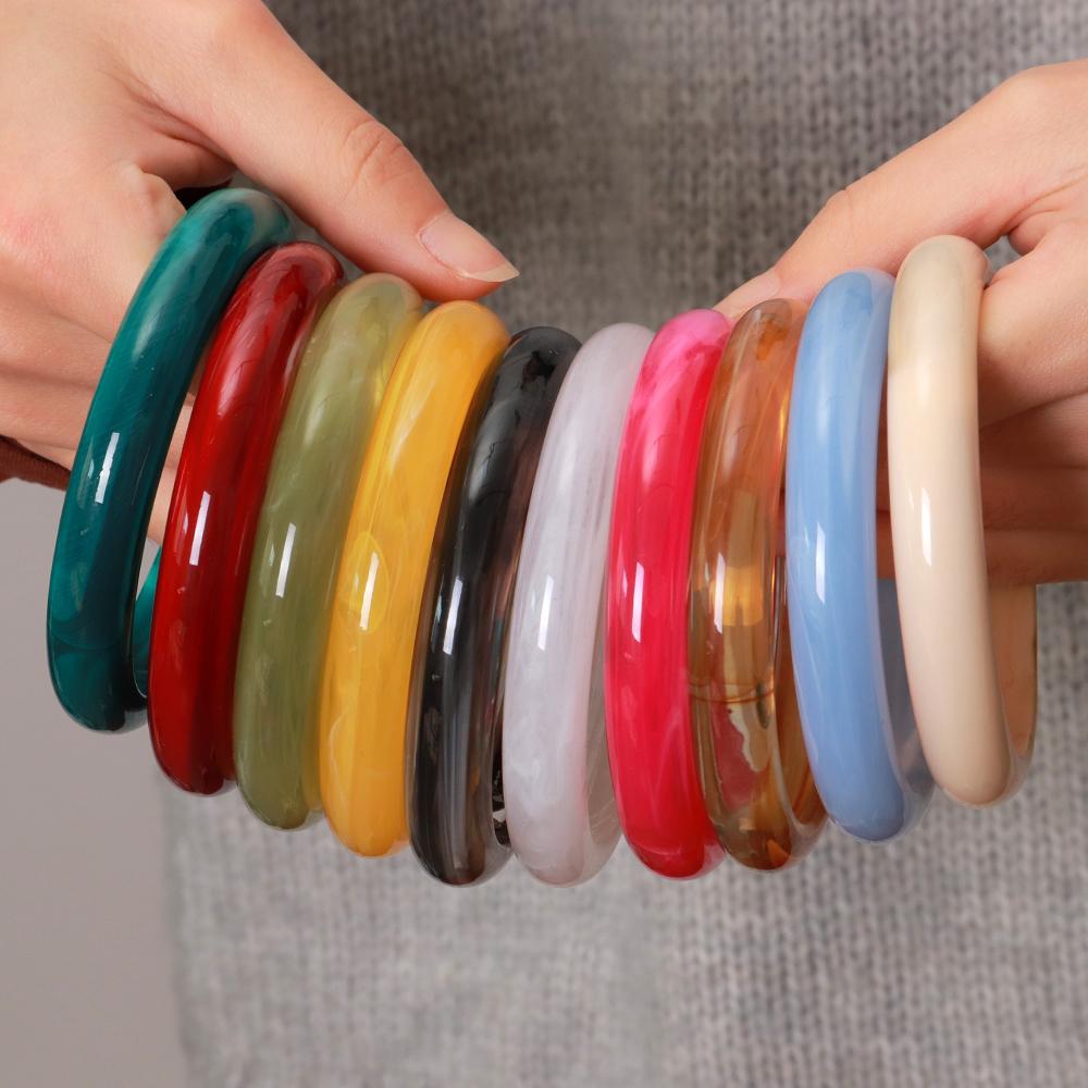 New Colorful Thin Round Acrylic Bangles for Women Boho Fashion Resin Circle Stackable Bracelets Statement Wrist Jewelry Gifts