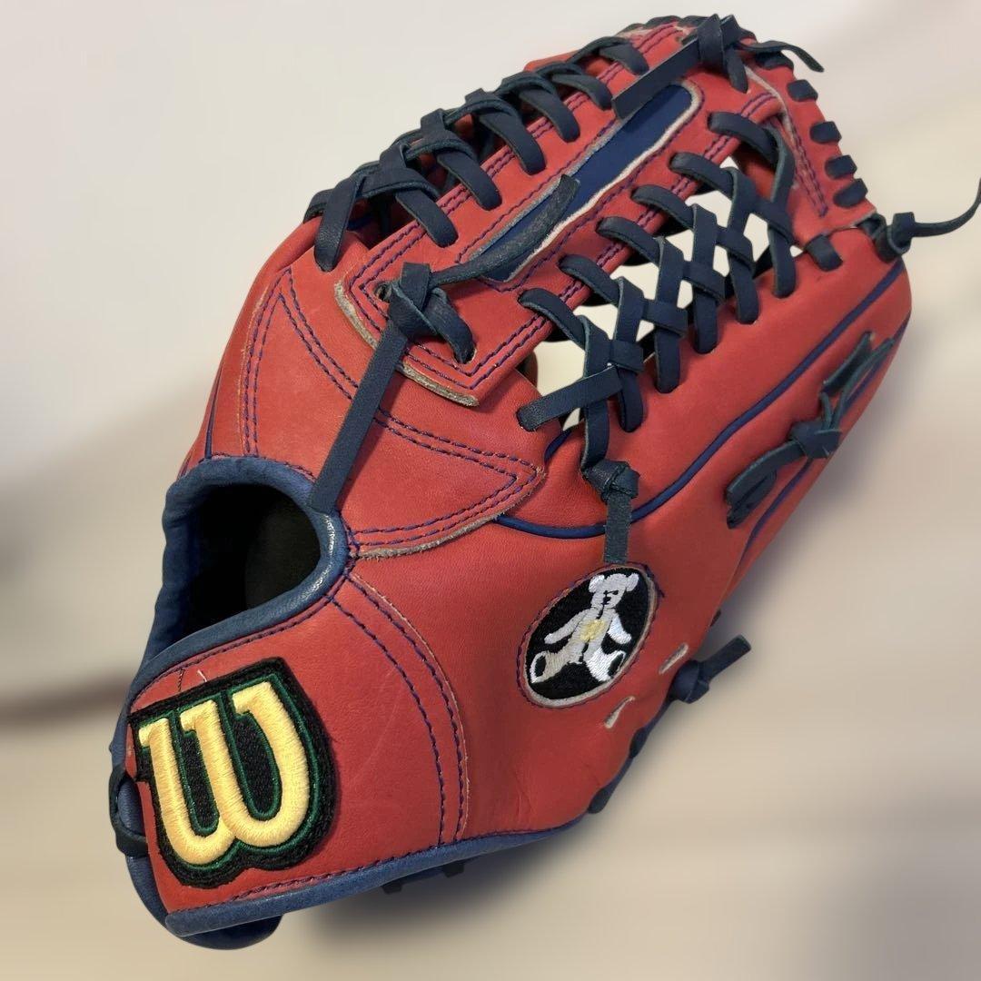 Used Wilson BARE soft gloves SG776L
