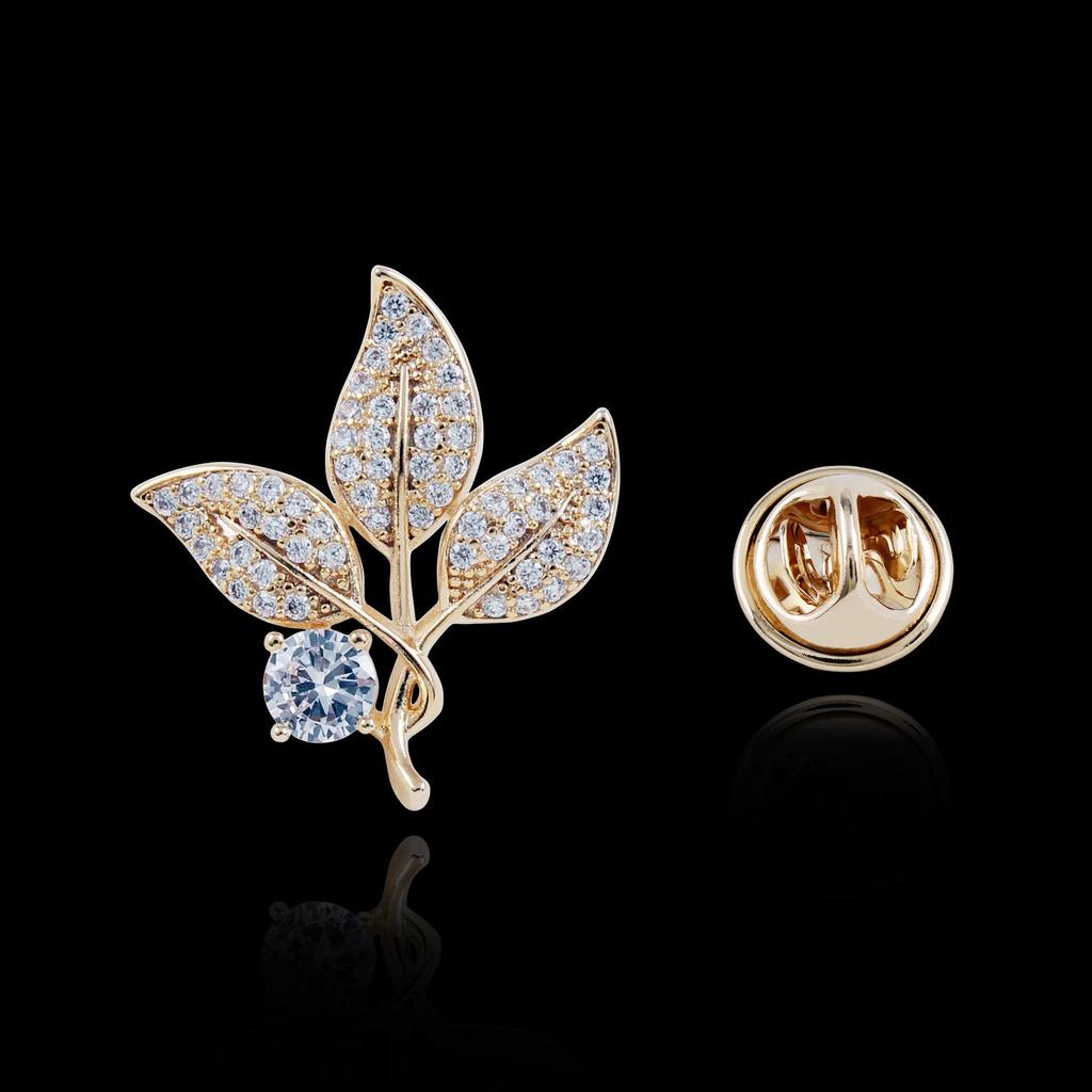 Elegant Unisex High-End Gold-Plated Leaf Brooch with Zircon