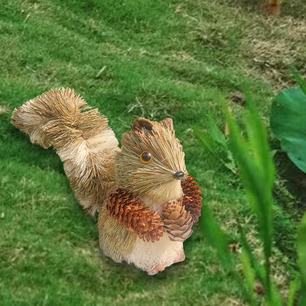 Animal Sculpture Garden Statue Ornaments Decoration Pine Cone Decorative Straw Squirrel Figurine