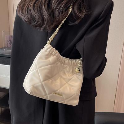 Bucket Bag Fashion Messenger Bag Women'S Bag Premium Diamond Chain Shoulder Bag Luggage