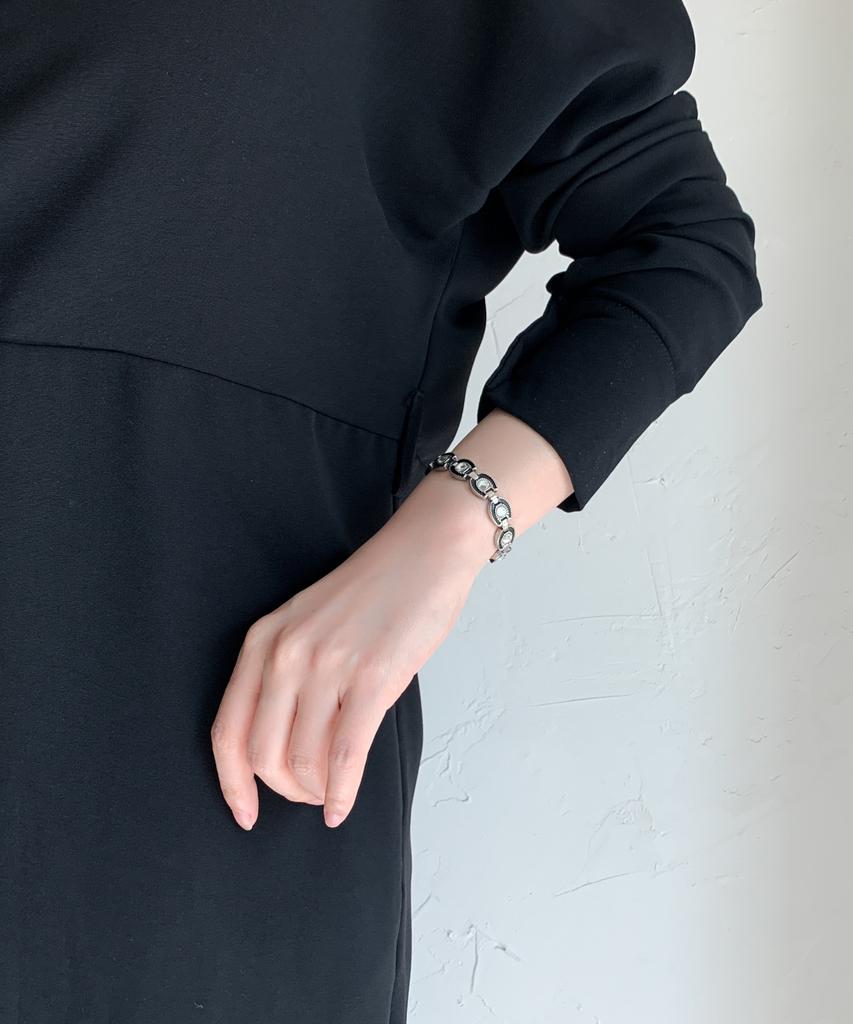 Sabona London 214 Lady Gem Black Horseshoe Magnetic Bracelet