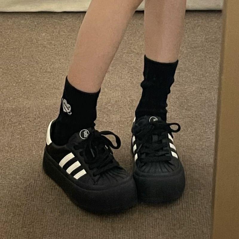 Women's New Versatile Thick-soled Heightening Casual Shoes Round Head Thick-soled Muffin Shoes Small Black Shoes Board Shoes Tide