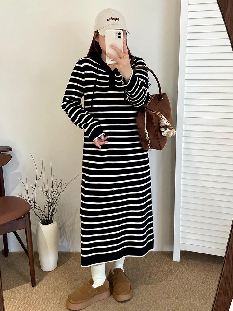 

Plus Size Women s V-neck Hooded Woolen Sweatshirt Dress, Winter 2025 Style XXL (Weight: 150-180 Jin)